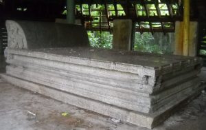 Stone Cot