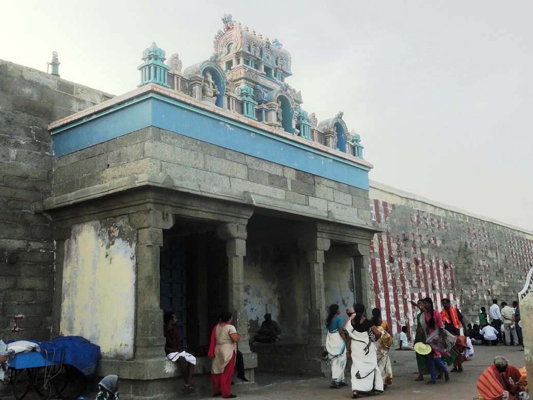 indrakeeladri temple: ఇంద్రకీలాద్రిపై దుర్గమ్మకు ఆషాఢ సారె సమర్పణ
